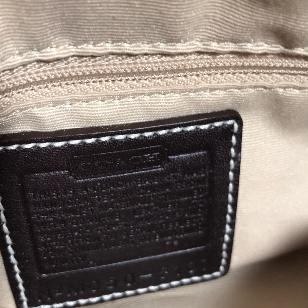 Coach Gold Leather Trim & Cream Wristlet/Bag - Picture 8 of 9